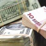 تراجع جماعي في العملات العربية والأجنبية في أول أيام عمل البنوك