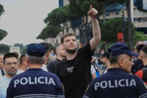 تصاعد الاحتجاجات في ألبانيا ضد مشروع جزيرة إيفانكا ترامب وزوجها جاريد كوشنر