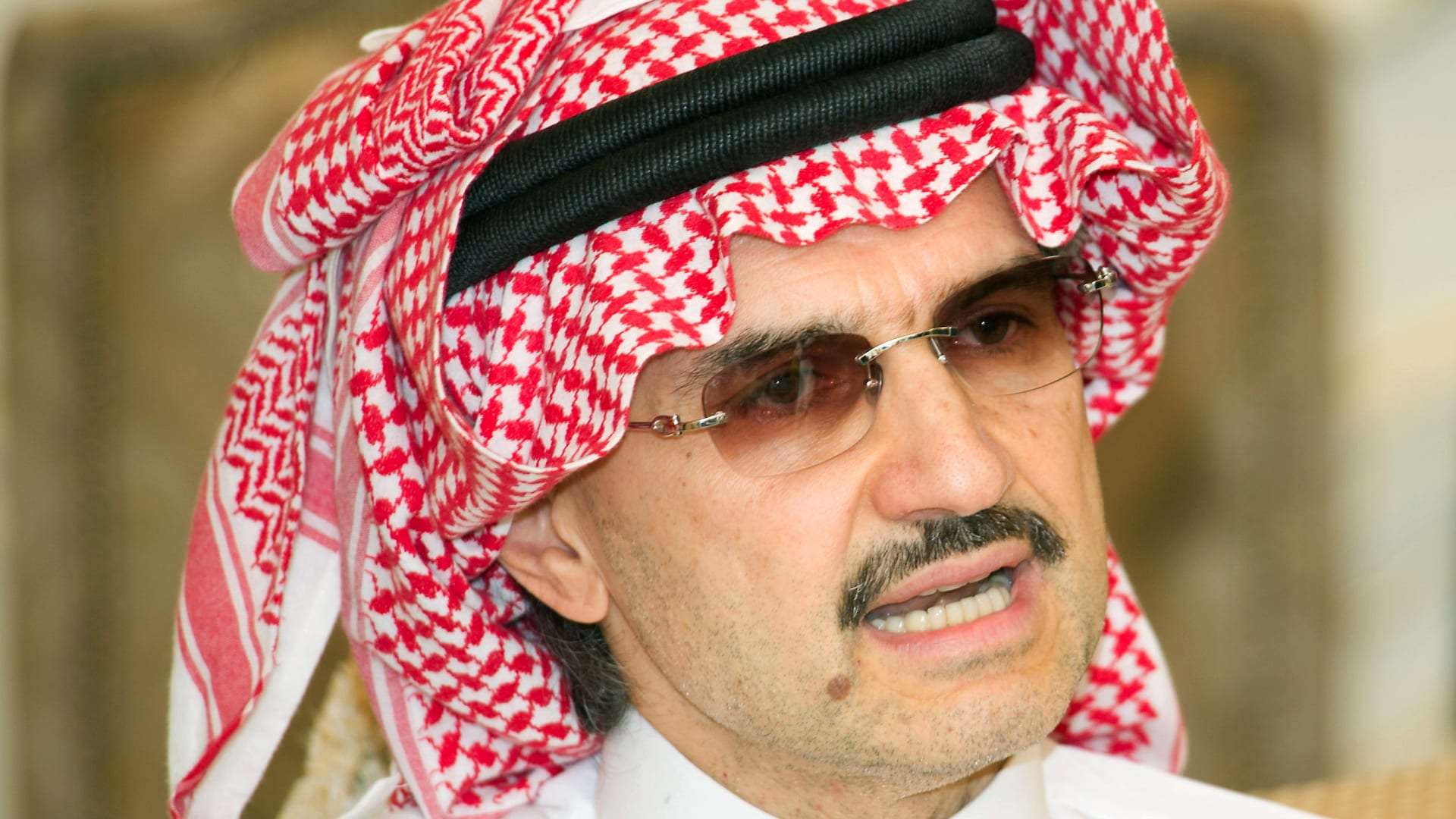 ثروة الوليد بن طلال تقفز 949 مليون دولار في يوم واحد وتصل إلى 23.6 مليار دولار