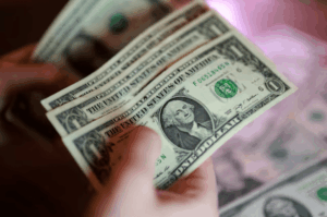 سعر الدولار أمام الجنيه المصري اليوم الخميس 4 يونيو 2026