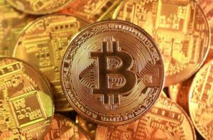 موافقة أمريكية تاريخية على أول عقد دائم لبيتكوين.. هل تتغير خريطة الاقتصاد العالمي؟