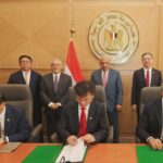 وزير الكهرباء يشهد مراسم توقيع اتفاقيتين لإقامة محطتين لتخزين الطاقة بمناطق الزعفرانة وبنبان