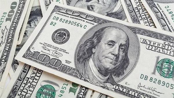 أسعار الدولار اليوم في 10 بنوك مصرية.. والأخضر يسجل في البنك المركزي 51.37 جنيه