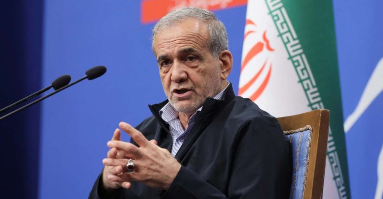 الرئيس الإيراني: لم نقدم أي تنازلات في مذكرة التفاهم ونحتاج إلى الوحدة لمواجهة التحديات