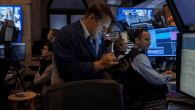 تراجع جماعي لمؤشرات وول ستريت بضغط من خسائر أسهم قطاع الرقائق