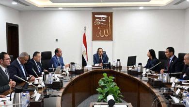 رئيس الوزراء يستعرض عددا من المقترحات للبرنامج الوطني لاكتشاف ورعاية الموهوبين