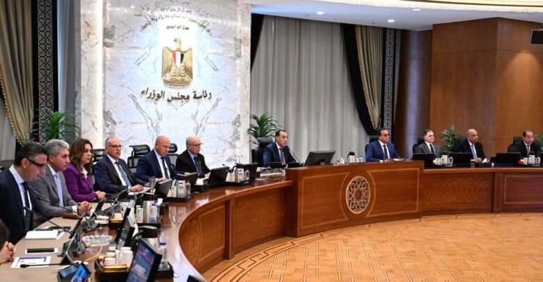 رئيس الوزراء يوجه رسالة شكر وتقدير للمنتخب: في انتظاركم لنحتفل معا بهذا الإنجاز