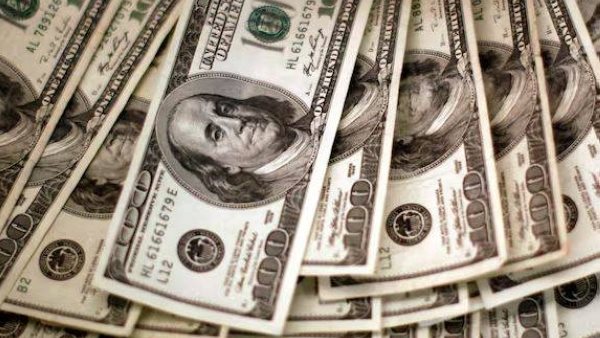 سعر الدولار اليوم يتراجع في البنوك.. أحدث أسعار الأخضر الثلاثاء