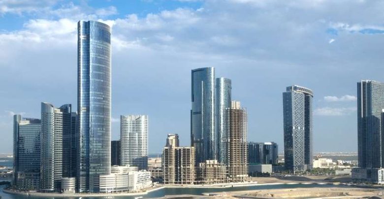 142 مليار درهم في أبوظبي.. سوق العقارات يسجل قفزة 44% خلال 2025