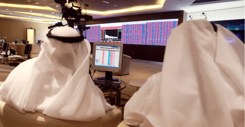 أسهم الخليج تُغلق على تباين بسبب المخاوف الجيوسياسية وضغوط الطاقة