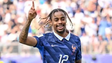 بديل محمد صلاح.. مفاوضات حاسمة بين ليفربول وباريس سان جيرمان بشأن باركولا وعقبة واحدة