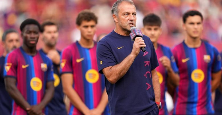 بسبب قرار فليك.. لاعب برشلونة يطلب الرحيل
