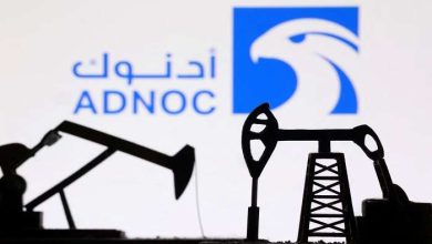 بلومبرج: أدنوك تعود إلى طاقتها الإنتاجية الكاملة بعدما تضررت جراء الحرب