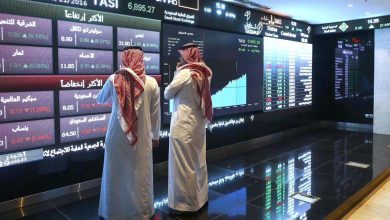 تراجع معظم بورصات الخليج بضغط من التصعيد العسكري بين أمريكا وإيران في مضيق هرمز