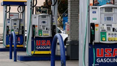 ترامب يفتح النار على شركات التكرير: لماذا لا تخفضون أسعار البنزين؟