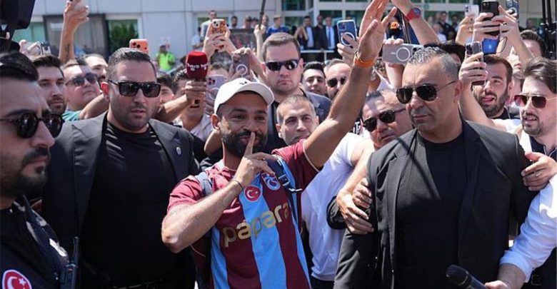 جيرارد يشيد بمحمد صلاح بعد انتقاله إلى طرابزون: تعاقدوا مع مقاتل حقيقي