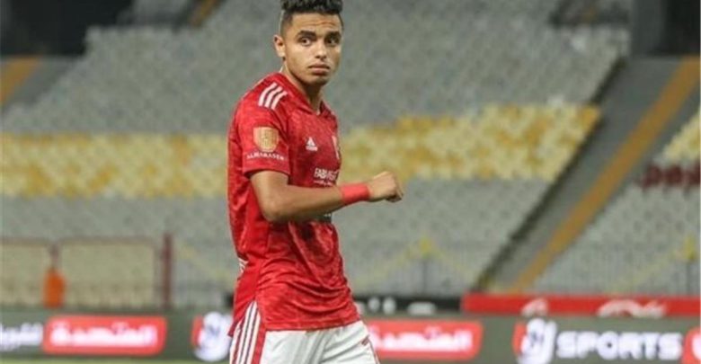 خاص| تفاصيل عقد الدبيس الجديد مع الأهلي بعد التمديد 3 مواسم