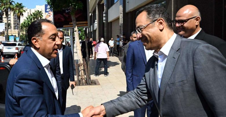 رئيس الوزراء يبدأ زيارة لعدد من كبرى الشركات العالمية العاملة في مجال صناعة التعهيد بالإسكندرية