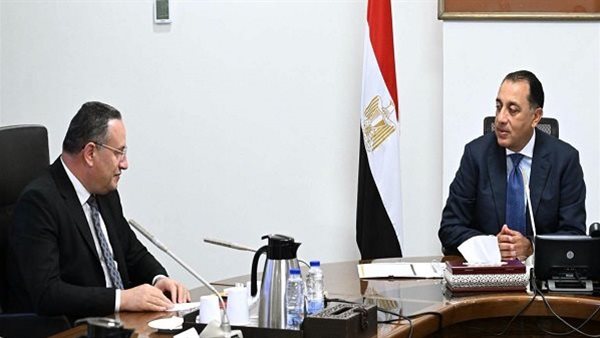 رئيس الوزراء يضع خطة جديدة لجذب الطلاب الوافدين إلى مصر بمشاركة وزير التعليم العالي