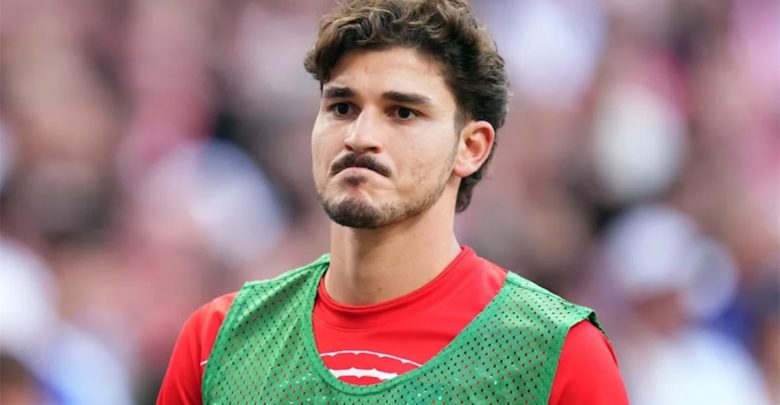 رد قاطع من أتلتيكو مدريد على رئيس برشلونة السابق بشأن صفقة ألفاريز