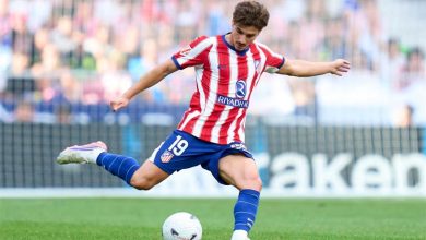 شيرر ينصح آرسنال باستغلال حرب برشلونة وأتلتيكو مدريد حول ألفاريز