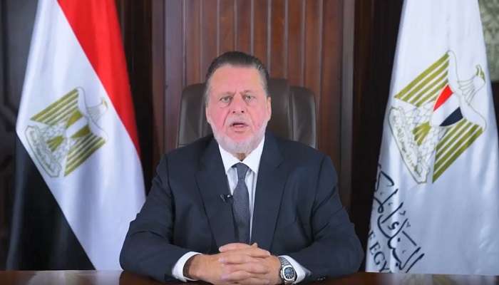 صفاء لويس تهنئ حسن عبدالله بمناسبة تجديد تعيينه محافظا للبنك المركزي