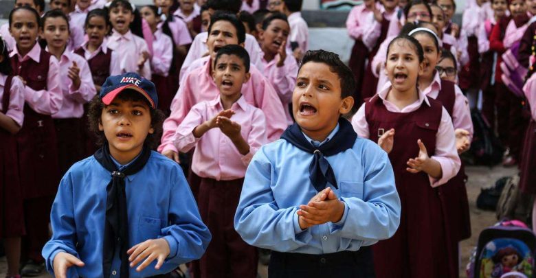 قبل بدء الدراسة.. «شعبة الملابس» تكشف أسعار الزي المدرسي وموعد أهلًا مدارس 2026