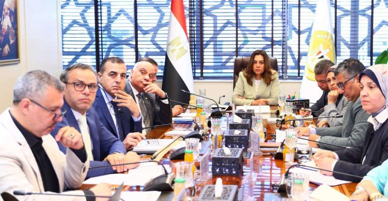 منال عوض: تنفيذ مشروعات بيئية متكاملة في مجالات الحد من التلوث ومواجهة آثار التغيرات المناخية