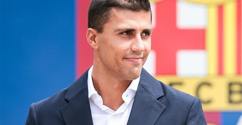 موقف رودري من المشاركة مع برشلونة أمام الأهلي في كأس خوان جامبر