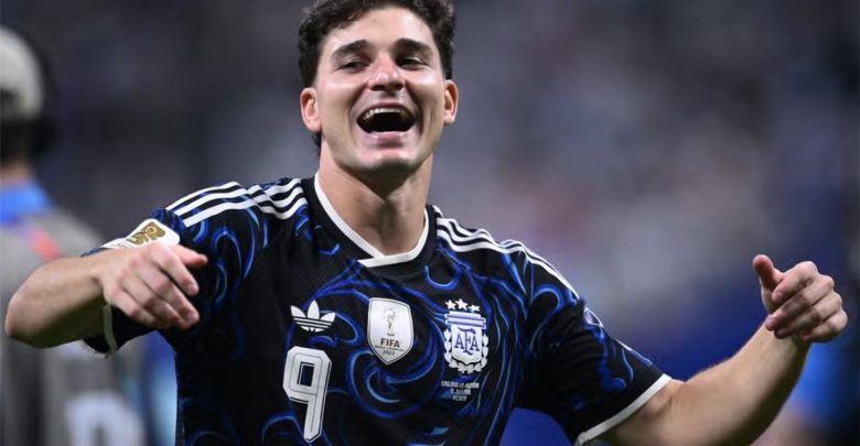 هل اعتذر ألفاريز لـ أتلتيكو مدريد بسبب برشلونة؟