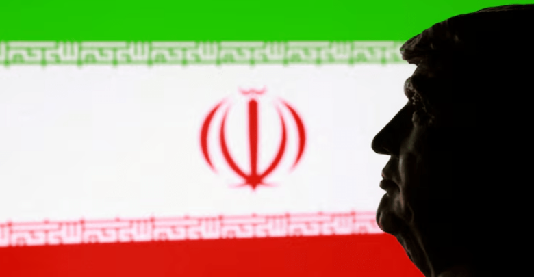 واشنطن تتوعد طهران بـ عزلة اقتصادية غير مسبوقة وحصار بحري شامل لموانئها