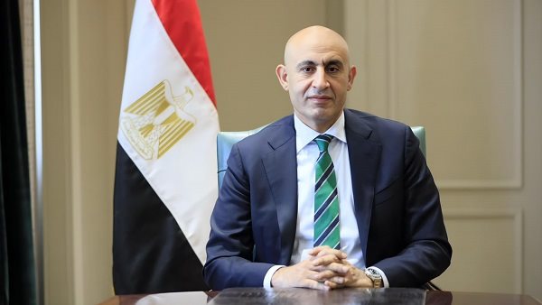 وزير التربية والتعليم يوجه رسائل حاسمة لمديري المدارس.. تطوير القراءة والبكالوريا في مقدمة الأولويات