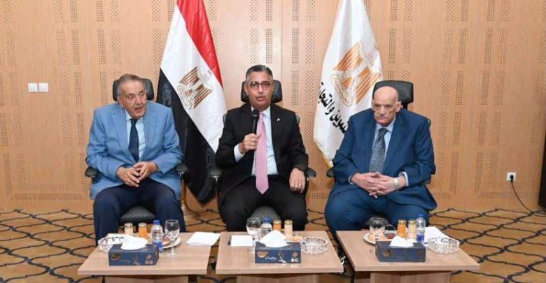 وزير التموين يوجه بتشكيل لجنة عاجلة لبحث مطالب أصحاب المخابز