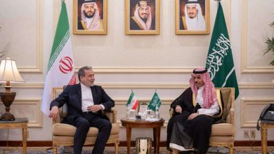 وزير الخارجية السعودي يبحث مع نظيره الإيراني مستجدات الأوضاع الراهنة وجهود خفض التصعيد