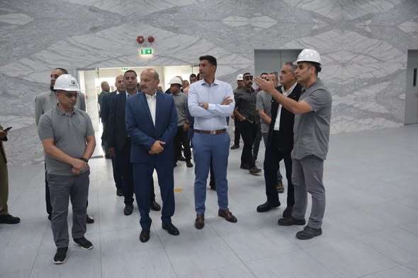 وزير الصناعة يختتم زيارته بالمنطقة الاقتصادية لقناة السويس بتفقد مجمعي الأسمدة الفوسفاتية والأزوتية