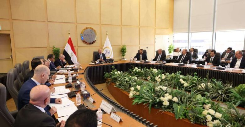 وزير النقل يترأس اجتماع الجمعية العادية وغير العادية لشركة ناقلات البترول