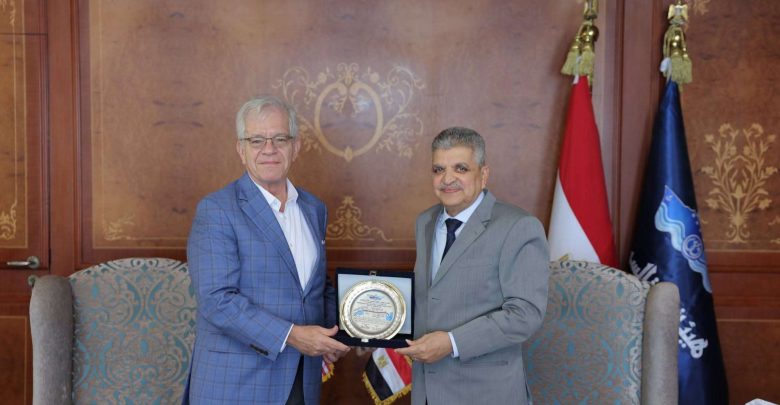 28% زيادة في الأمان الملاحي.. ربيع يستعرض تطورات قناة السويس أمام مسؤول أمريكي