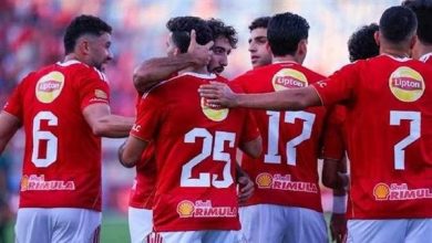 الأهلي يسعى للانفراد بقمة الدوري أمام ذئاب الجبل الليلة