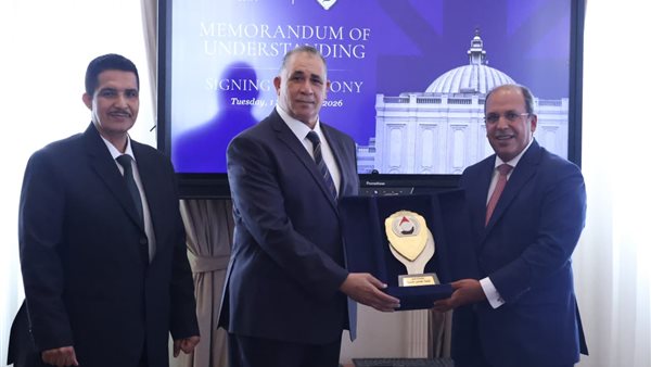 الجامعة البريطانية في مصر ونقابة المحامين توقعان بروتوكول تعاون لتطوير التدريب القانوني