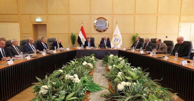 الفريق كامل الوزير يوجه بالإسراع في تنفيذ مشروعات «قناة السويس لتنمية الموانئ»
