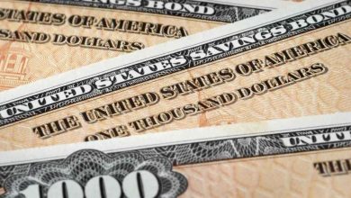 النفط والتضخم والدين.. 3 ضغوط تدفع عوائد السندات الأمريكية فوق 5%