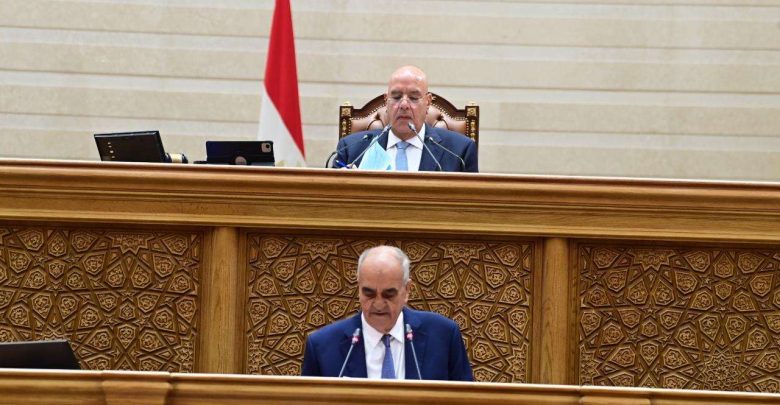 بدء الجلسة العامة لمجلس النواب لتأجيل بدء العمل بقانون الإجراءات الجنائية