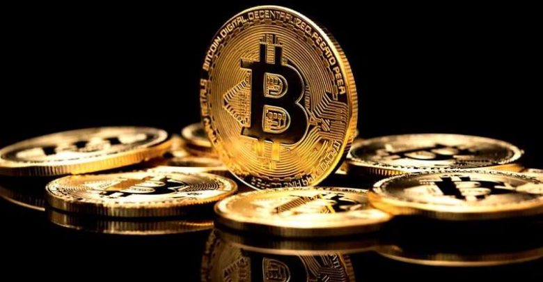 تراجع البيتكوين مع تعثر قانون أمريكي لتنظيم العملات المشفرة
