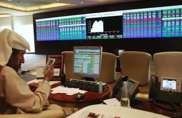 تراجع المؤشرات الإماراتية واستقرار بورصة الكويت في مستهل جلسة التداول