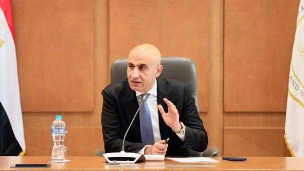 تعليم غرب شبرا الخيمة يحذر من جمع تبرعات للمدارس.. تفاصيل الواقعة