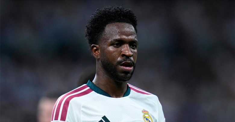 تقارير: جماهير ريال مدريد تفقد صبرها تجاه فينيسيوس