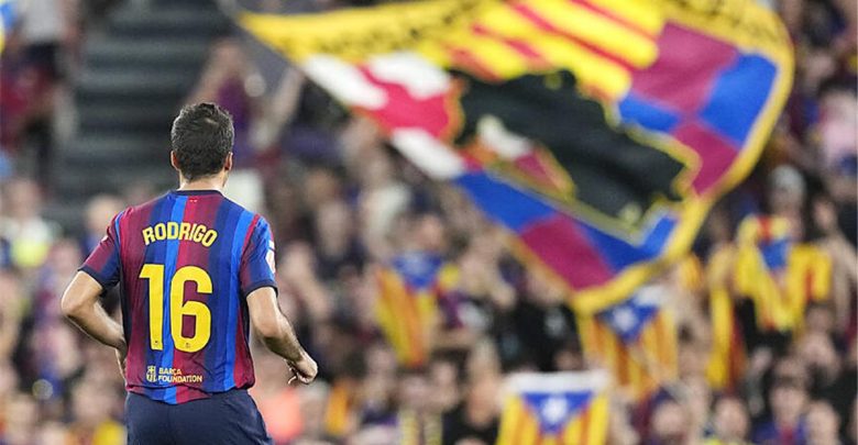 تقارير: لاعب ريال مدريد السابق نصح رودري بعد الانضمام إلى الملكي