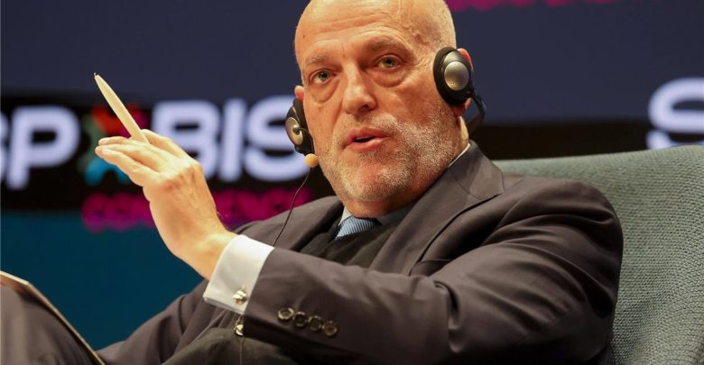 تيباس ينتقد تصرف ثلاثي ريال مدريد أمام إلتشي بسبب قميص سبتة