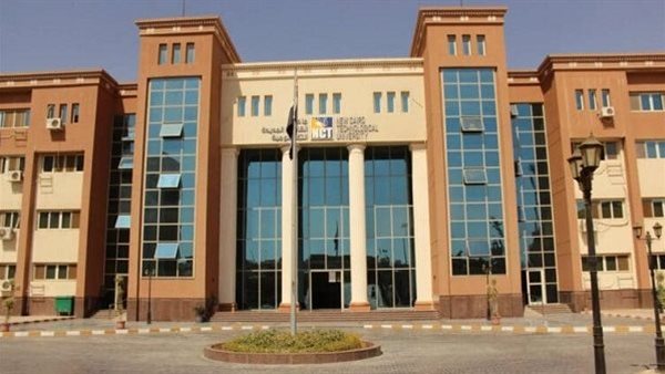 جامعة القاهرة التكنولوجية تطلق برنامجًا دوليًا للميكاترونكس بشراكة إيطالية