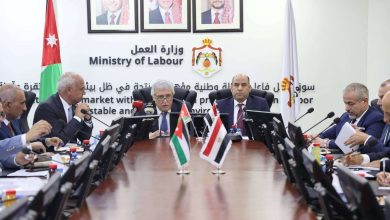 حسن رداد يبحث مع نظيره الأردني تعزيز سبل التعاون وتنظيم سوق العمل
